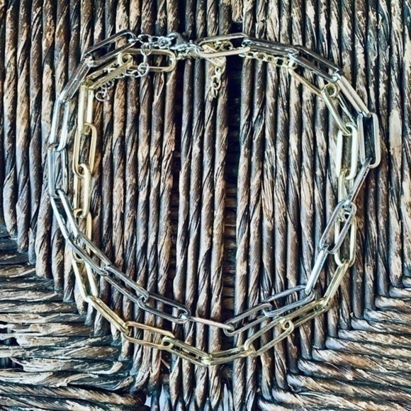 ✨💛 Chunky Gold High Shine Chainlink Necklace ✨NWOT✨ - Picture 8 of 10